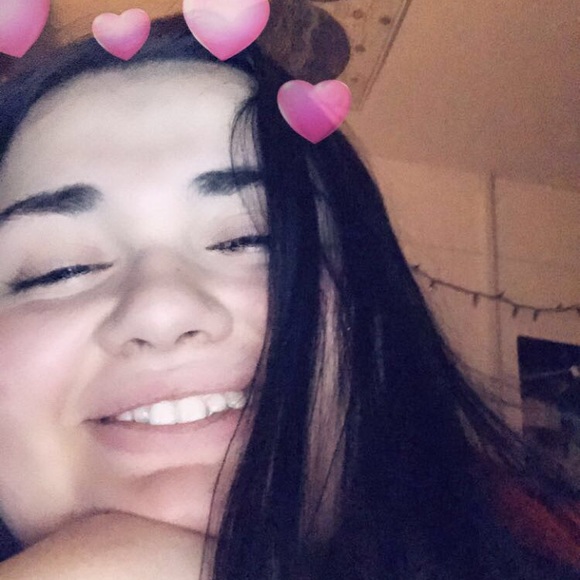 Meet your Posher, Alex - Picture 3 of 4